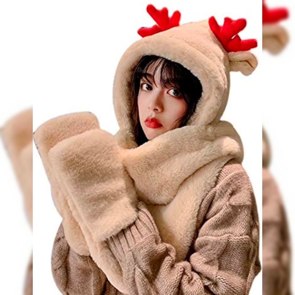 Reindeer Hat with Hand Pockets